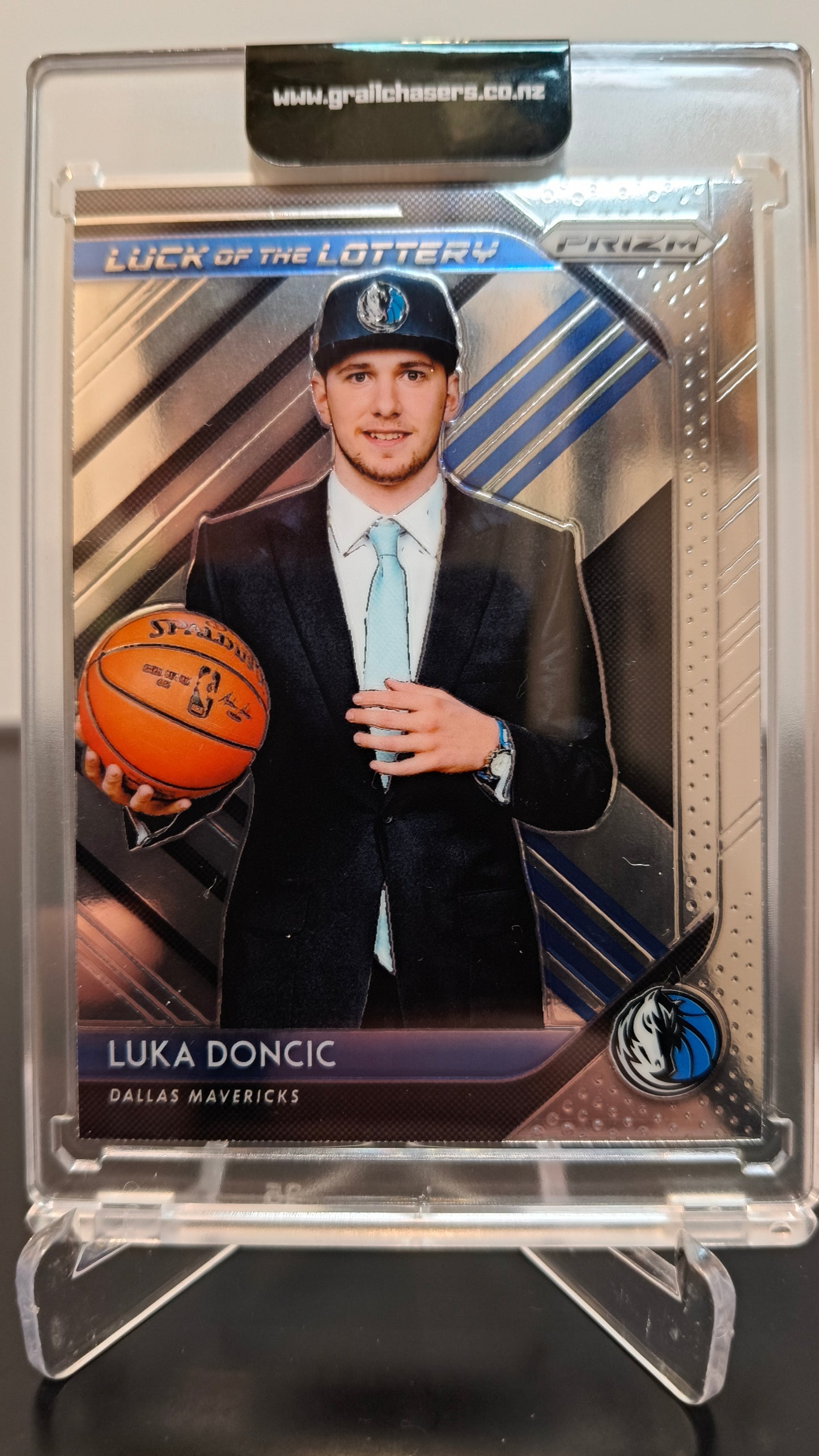 Gold NBA Grail Chase #001 (20 Spotter)